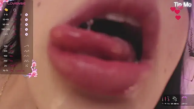 Snapshot of ViolettaHotLatin_ chatting on 05-11-26, 02:45 ViolettaHotLatin online show from 05-11-26, 02:45