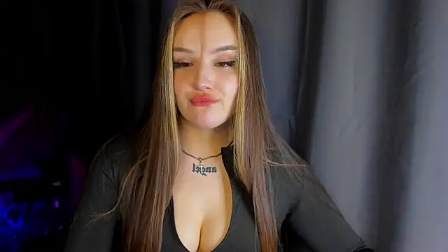 Snapshot of little_m0use chatting on 01-22-25, 03:40 little m0use online show from 01-22-25, 03:40