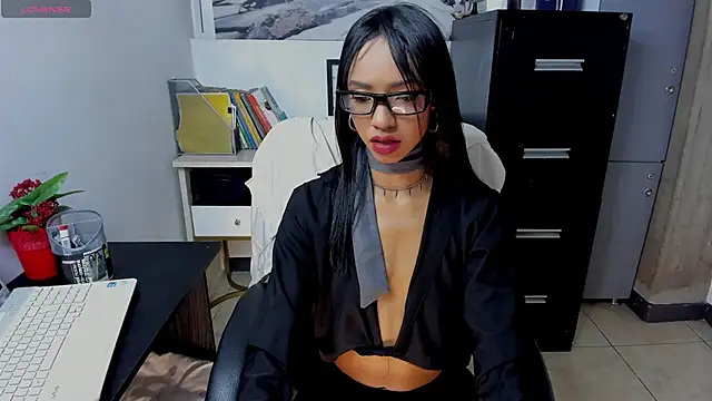 xenia golden online show from 11-25-25, 02:06