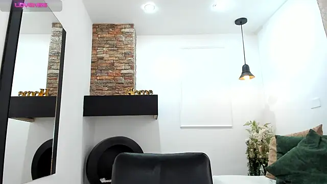  AlejaCruz  online show from 09-21-25, 11:56