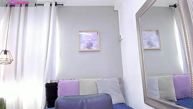  AlejaCruz  online show from 09-28-25, 05:40