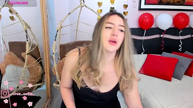  AlejaCruz  online show from 02-14-26, 06:37