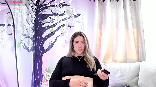  AlejaCruz  online show from 02-28-26, 07:37