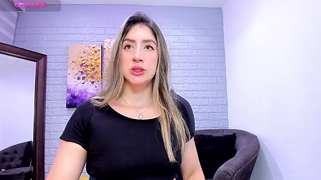  AlejaCruz  online show from 04-19-26, 12:15