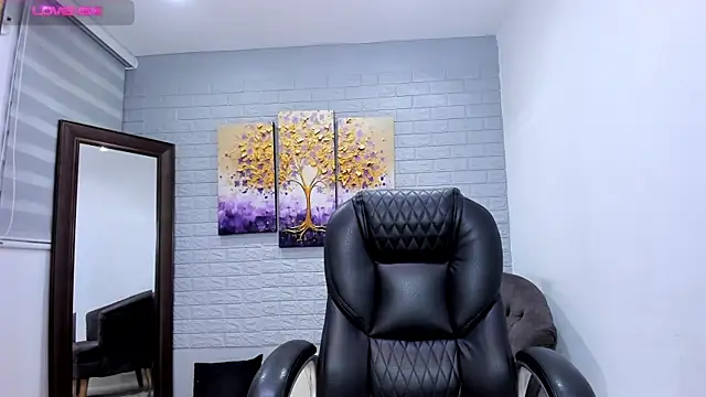  AlejaCruz  online show from 04-27-26, 07:34