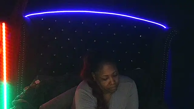 Snapshot of msyvette1970@xh chatting on 03-15-26, 06:03 msyvette1970xh online show from 03-15-26, 06:03