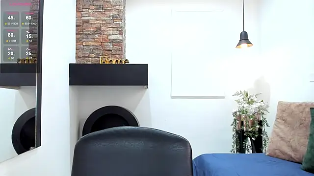  LaraMom  online show from 10-21-25, 07:36