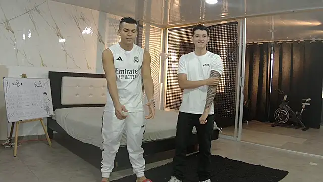 Snapshot of Boysgang_sex chatting on 05-19-26, 11:16 Boysgang sex online show from 05-19-26, 11:16