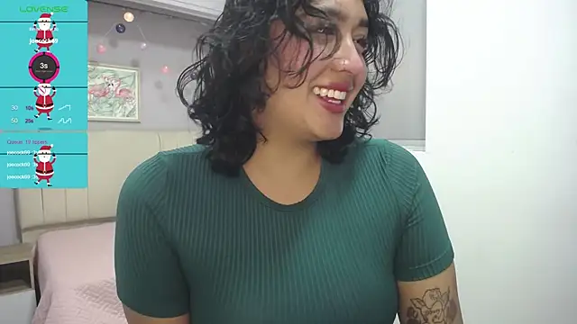 Snapshot of ema_saenz chatting on 12-13-24, 08:15 ema saenz online show from 12-13-24, 08:15