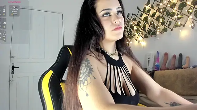 Chica hot dirty online show from 03-10-25, 09:51