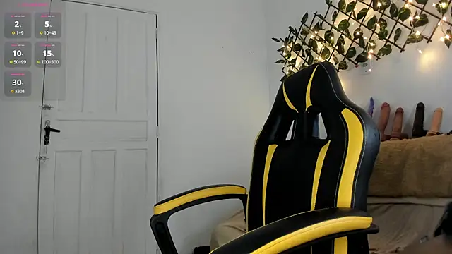 Chica hot dirty online show from 03-14-25, 09:43