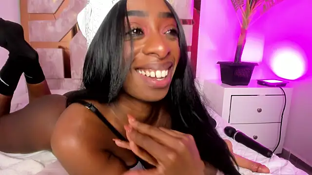 Snapshot of Anny_osorio chatting on 02-12-25, 12:16 Anny osorio online show from 02-12-25, 12:16