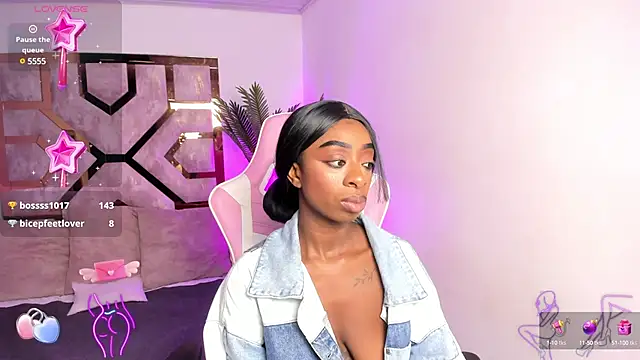 Snapshot of Anny_osorio chatting on 03-07-25, 10:10 Anny osorio online show from 03-07-25, 10:10