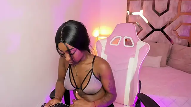 Snapshot of Anny_osorio chatting on 03-22-25, 11:53 Anny osorio online show from 03-22-25, 11:53