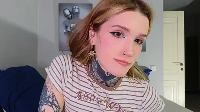 SophieInkk online show from 10-02-25, 11:56