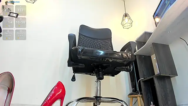 victoria Christie online show from 10-05-25, 10:24