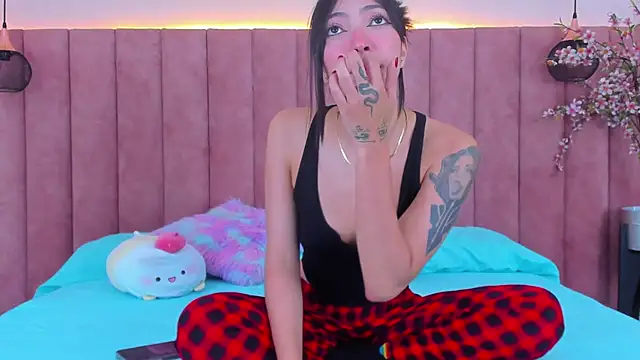 MarianaBranzz online show from 12-29-24, 05:33