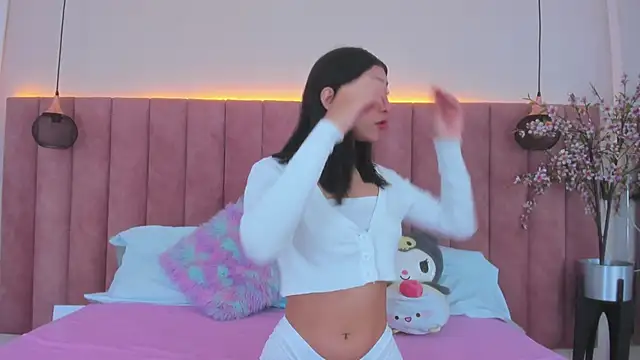 MarianaBranzz online show from 01-23-25, 12:52