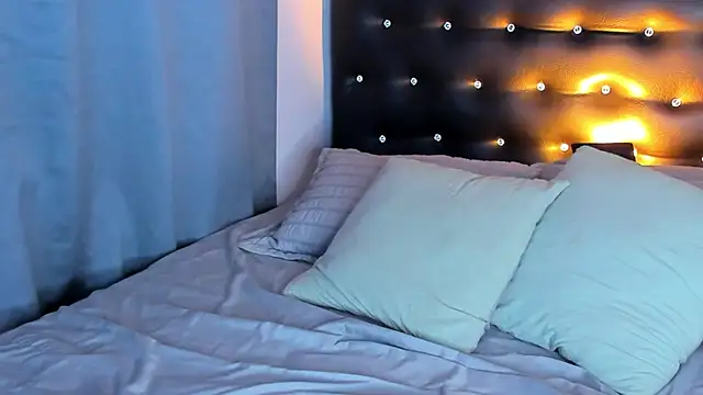 Snapshot of alicerizooo chatting on 03-12-25, 12:20 alicerizooo online show from 03-12-25, 12:20