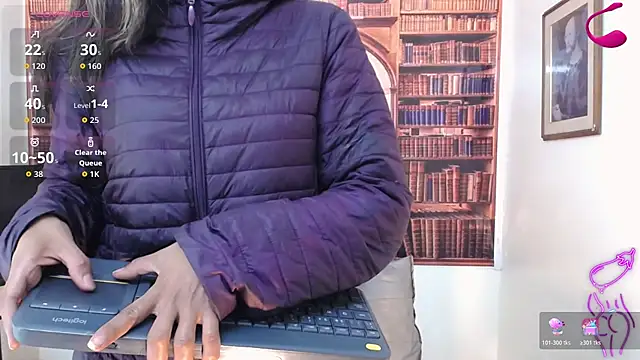 Snapshot of Catalella_Ar chatting on 11-12-25, 03:07 Catalella Ar online show from 11-12-25, 03:07