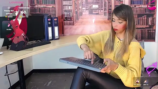 Snapshot of Catalella_Ar chatting on 11-25-25, 03:28 Catalella Ar online show from 11-25-25, 03:28