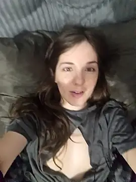 oxitocindi online show from 10-18-25, 12:13