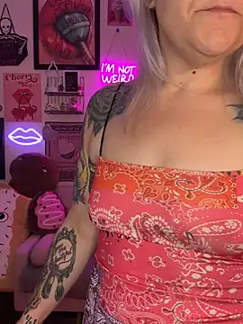 CherryBombBomb online show from 02-16-25, 04:31