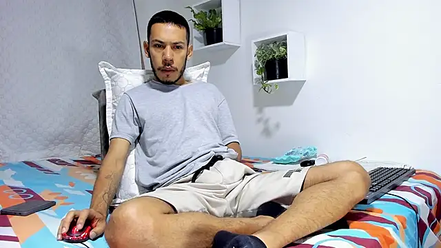 Aronxxs online show from 02-06-25, 10:15