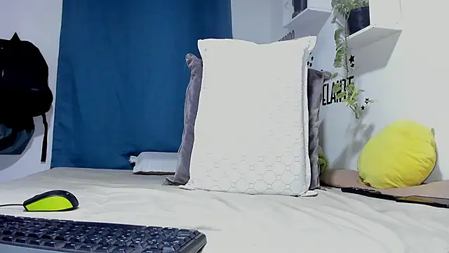 Aronxxs online show from 02-28-26, 09:43