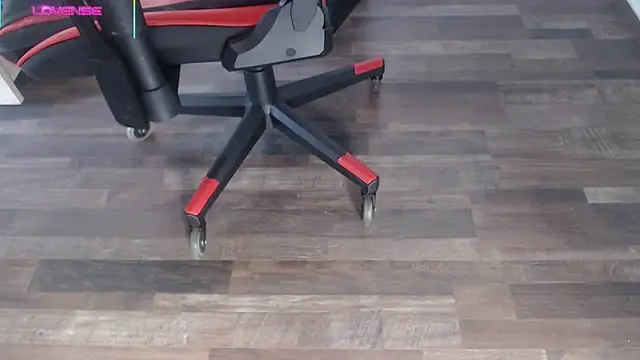 Snapshot of servedcock chatting on 02-21-25, 11:11 servedcock online show from 02-21-25, 11:11