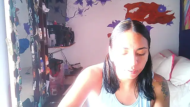Snapshot of arlette_sweet01 chatting on 06-11-26, 02:15 arlette sweet01 online show from 06-11-26, 02:15