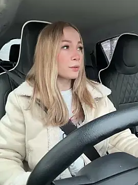 Snapshot of LavenderHot chatting on 01-18-25, 03:09 LavenderHot online show from 01-18-25, 03:09