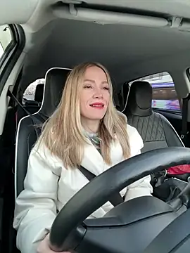 Snapshot of LavenderHot chatting on 02-07-25, 02:19 LavenderHot online show from 02-07-25, 02:19