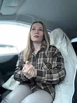 LavenderHot online show from 12-23-25, 03:04