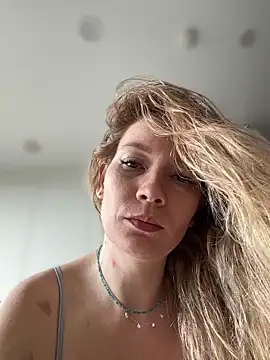 LavenderHot online show from 03-20-26, 01:21