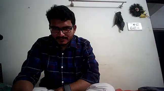 Snapshot of naughtymike0007 chatting on 02-02-25, 02:34 naughtymike0007 online show from 02-02-25, 02:34