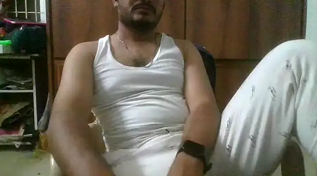 Snapshot of naughtymike0007 chatting on 02-04-25, 05:12 naughtymike0007 online show from 02-04-25, 05:12