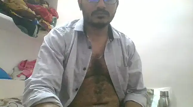 Snapshot of naughtymike0007 chatting on 02-06-25, 12:05 naughtymike0007 online show from 02-06-25, 12:05