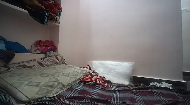 Snapshot of naughtymike0007 chatting on 02-07-25, 03:34 naughtymike0007 online show from 02-07-25, 03:34