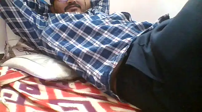 Snapshot of naughtymike0007 chatting on 02-12-25, 07:55 naughtymike0007 online show from 02-12-25, 07:55