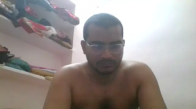 Snapshot of naughtymike0007 chatting on 03-20-25, 03:36 naughtymike0007 online show from 03-20-25, 03:36