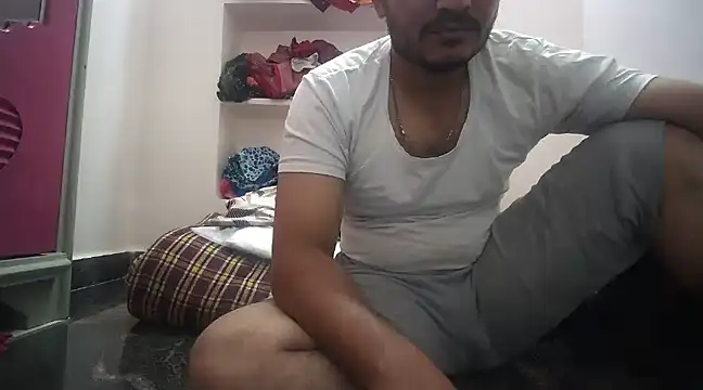 Snapshot of naughtymike0007 chatting on 03-22-25, 02:58 naughtymike0007 online show from 03-22-25, 02:58