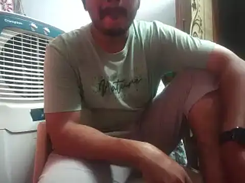 Snapshot of naughtymike0007 chatting on 09-11-25, 03:56 naughtymike0007 online show from 09-11-25, 03:56