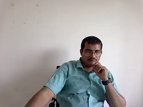 Snapshot of naughtymike0007 chatting on 11-03-25, 10:27 naughtymike0007 online show from 11-03-25, 10:27