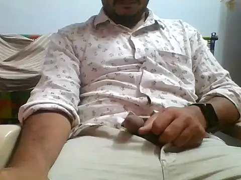 Snapshot of naughtymike0007 chatting on 11-24-25, 02:28 naughtymike0007 online show from 11-24-25, 02:28