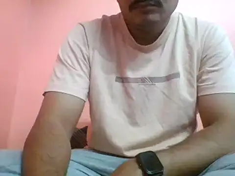 Snapshot of naughtymike0007 chatting on 12-01-25, 06:51 naughtymike0007 online show from 12-01-25, 06:51