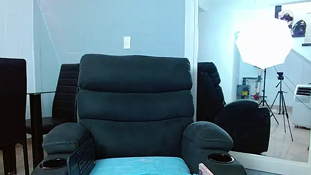 rousebonnett online show from 01-23-25, 04:15