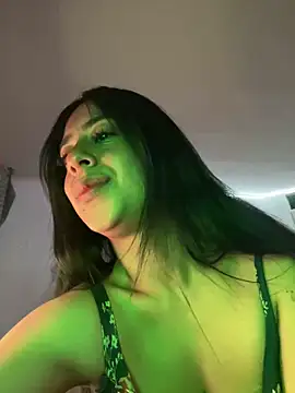 Snapshot of CieloTaylor chatting on 12-06-24, 11:57 CieloTaylor online show from 12-06-24, 11:57