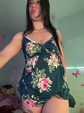 Snapshot of CieloTaylor chatting on 03-19-25, 01:21 CieloTaylor online show from 03-19-25, 01:21