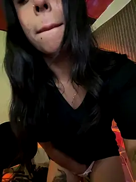 Snapshot of CieloTaylor chatting on 10-20-25, 10:10 CieloTaylor online show from 10-20-25, 10:10